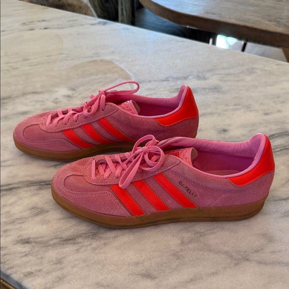 adidas Shoes - Adidas Gazelle Tennis Shoes. Size Women’s 9.5.
Worn once!